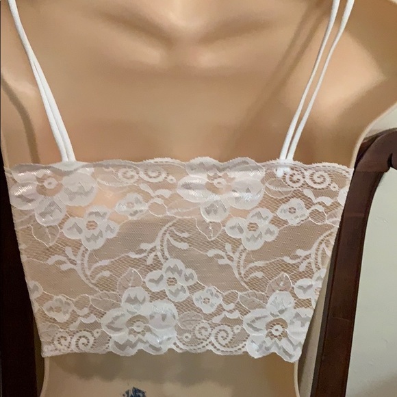 WHITE LACE BRALETTE Medium NWOT - Picture 4 of 6